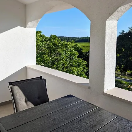 Relax - Porec, Apartment For Two!