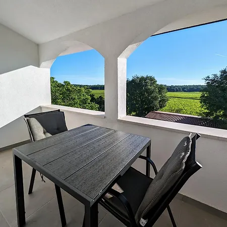 Relax - Porec, Apartment For Two! *